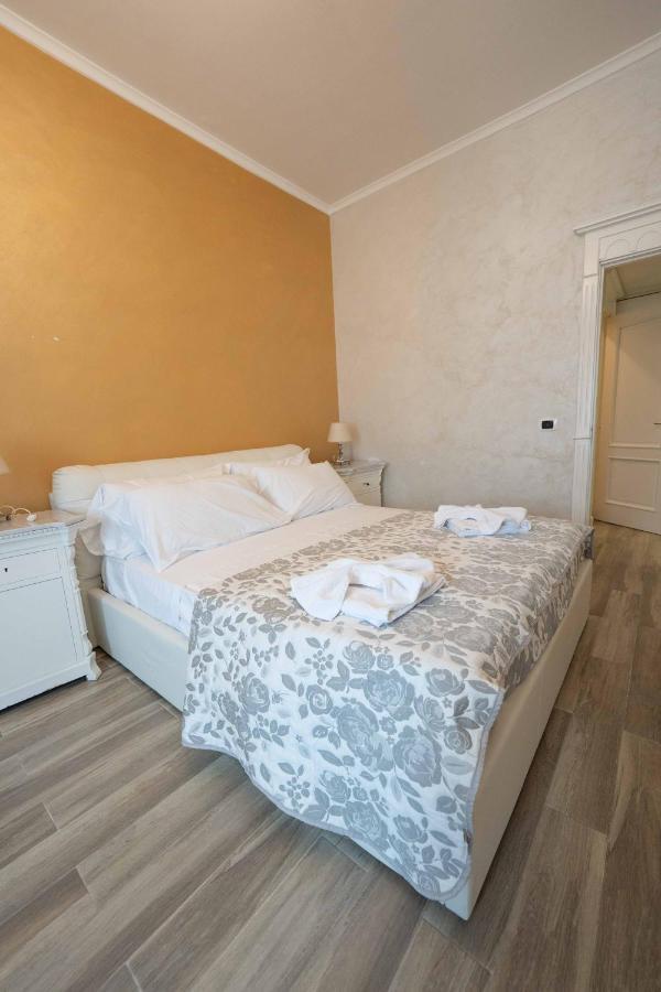 Maison Reale Centro By Dimorra Appartement Napels Buitenkant foto